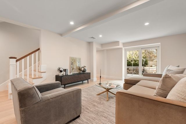 6 Revolutionary, Lexington, MA 02421