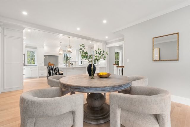 6 Revolutionary, Lexington, MA 02421