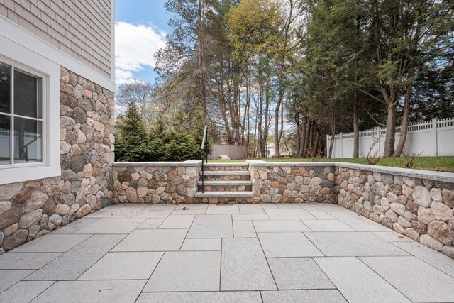 6 Revolutionary, Lexington, MA 02421