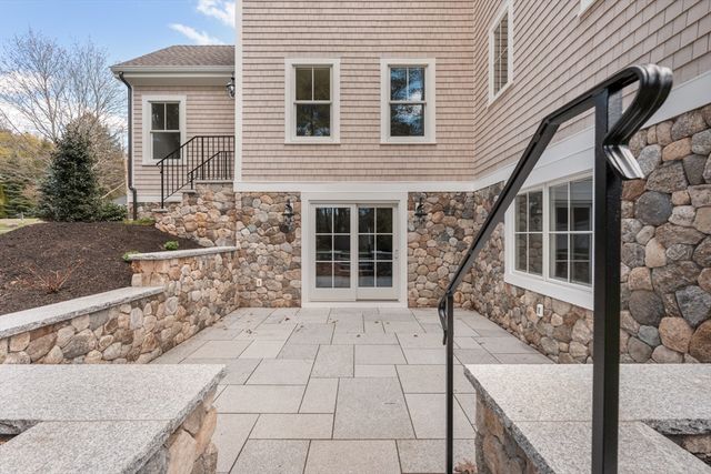6 Revolutionary, Lexington, MA 02421