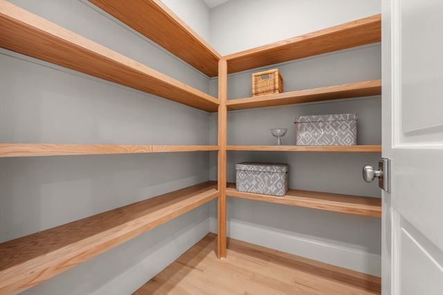 6 Revolutionary, Lexington, MA 02421