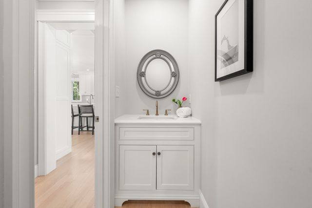 6 Revolutionary, Lexington, MA 02421