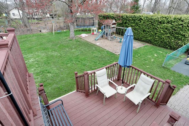 38 Westlyn Drive, Bardonia, NY 10954