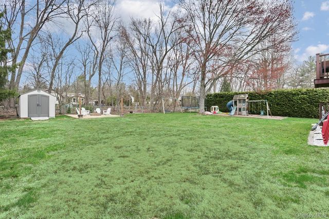 38 Westlyn Drive, Bardonia, NY 10954