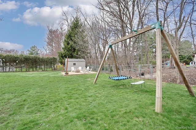 38 Westlyn Drive, Bardonia, NY 10954