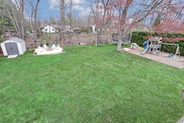 38 Westlyn Drive, Bardonia, NY 10954