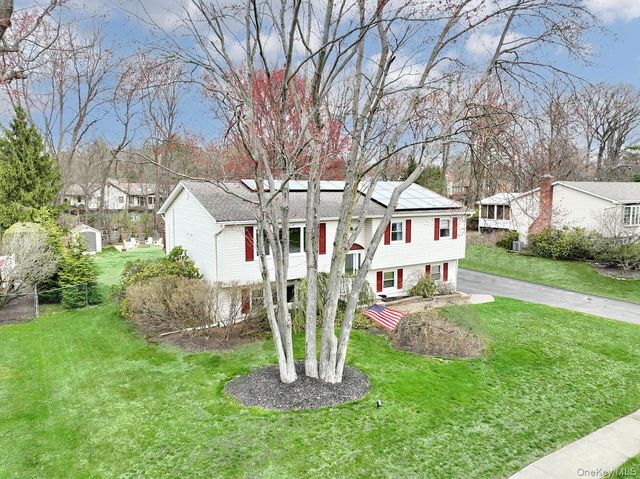 38 Westlyn Drive, Bardonia, NY 10954