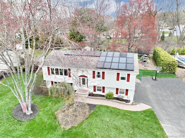 38 Westlyn Drive, Bardonia, NY 10954