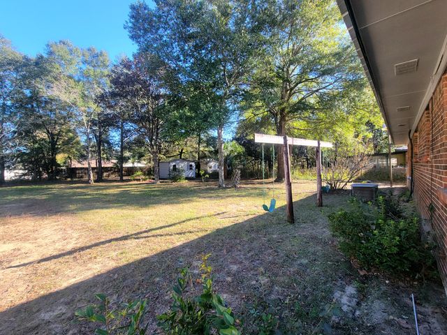 114 Aero Drive, Defuniak Springs, FL 32433