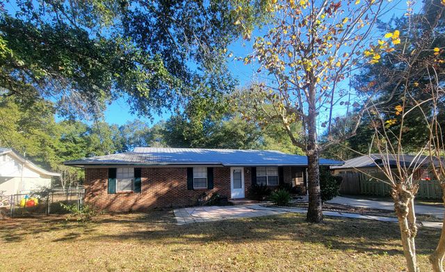 114 Aero Drive, Defuniak Springs, FL 32433