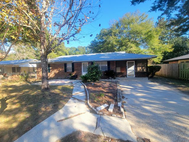 114 Aero Drive, Defuniak Springs, FL 32433