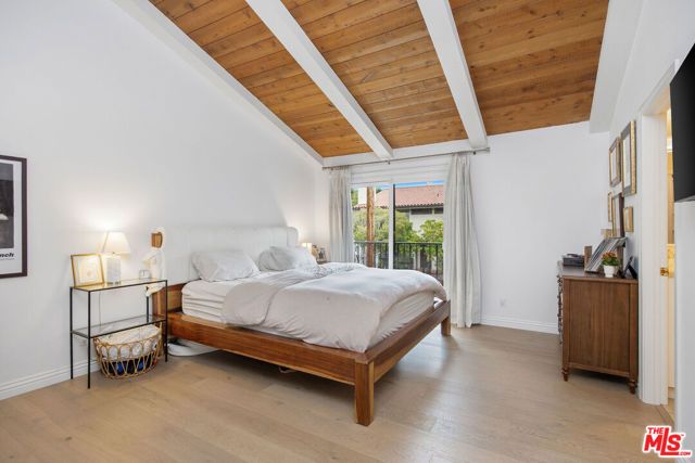 1802 California Avenue, Santa Monica, CA 90403