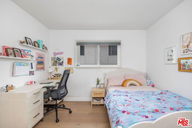1802 California Avenue, Santa Monica, CA 90403