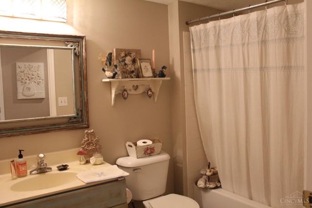 146 High Ridge Court, Fairfield, OH 45014