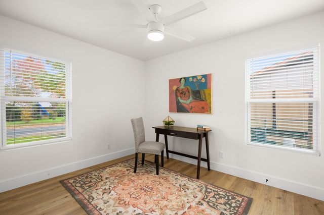 207 White Oak DR, Austin, TX 78753