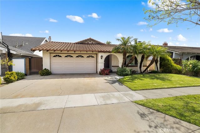 17824 Hoffman, Cerritos, CA 90703