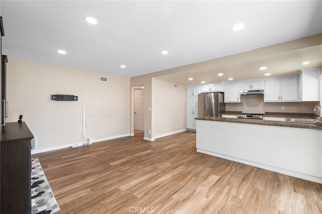 17824 Hoffman, Cerritos, CA 90703