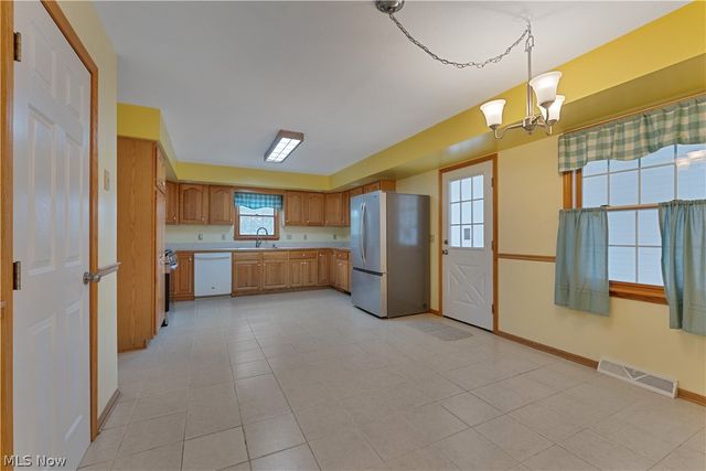 264 W Main Street, Canfield, OH 44406