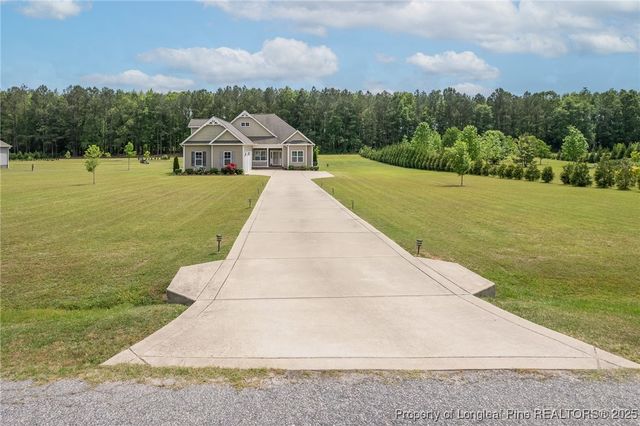 8220 Rivermist Lane, Linden, NC 28356