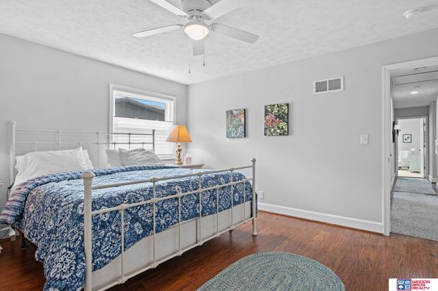5218 Bison Drive, Lincoln, NE 68516