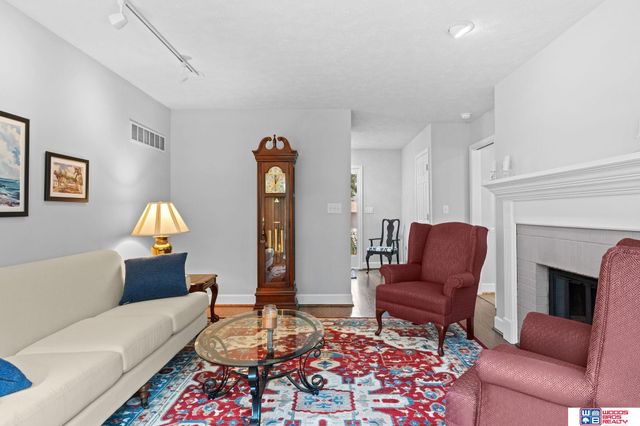 5218 Bison Drive, Lincoln, NE 68516
