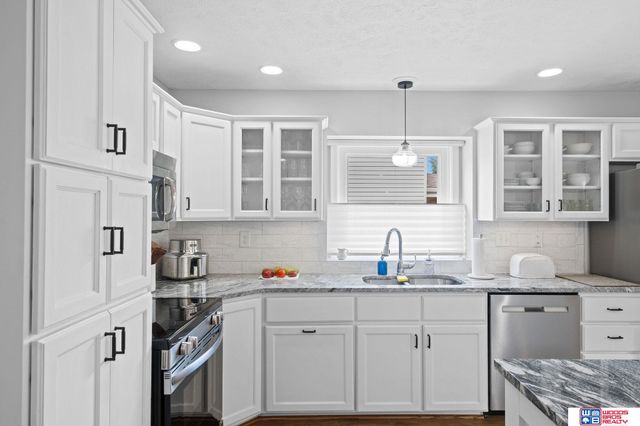 5218 Bison Drive, Lincoln, NE 68516