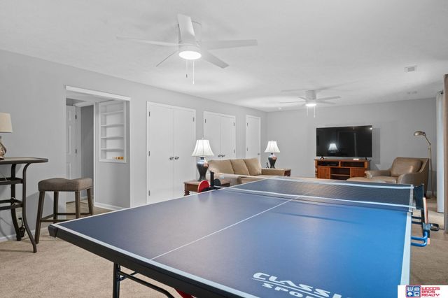 5218 Bison Drive, Lincoln, NE 68516