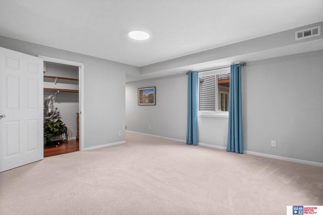 5218 Bison Drive, Lincoln, NE 68516
