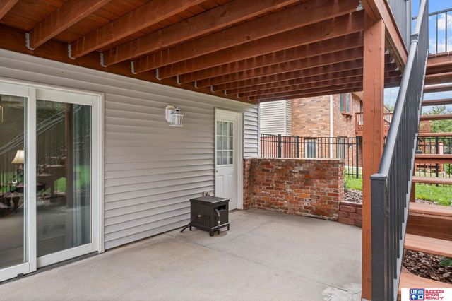 5218 Bison Drive, Lincoln, NE 68516