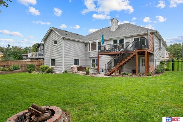 5218 Bison Drive, Lincoln, NE 68516