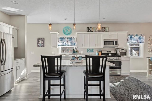 4084 S PRIMROSE Lane, Riverton, IL 62561