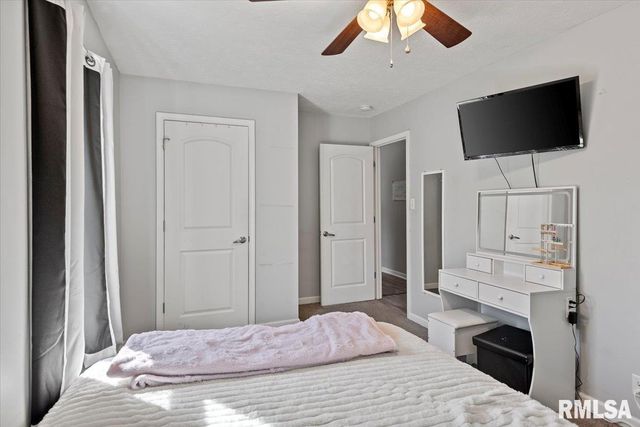 4084 S PRIMROSE Lane, Riverton, IL 62561