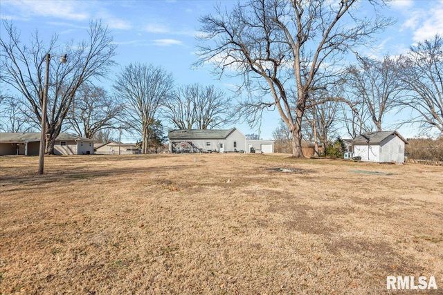 4084 S PRIMROSE Lane, Riverton, IL 62561