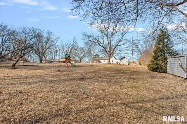 4084 S PRIMROSE Lane, Riverton, IL 62561