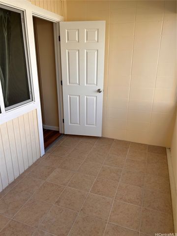 1720 Ala Moana Boulevard 906A, Honolulu, HI 96815