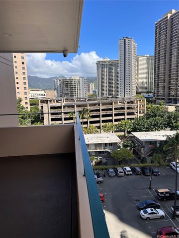 1720 Ala Moana Boulevard 906A, Honolulu, HI 96815