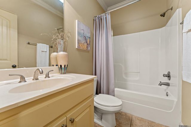 6951 Lakeland Dr, Zachary, LA 70791