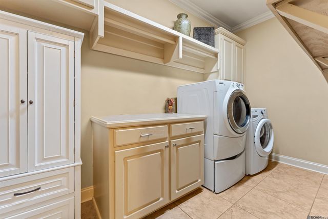 6951 Lakeland Dr, Zachary, LA 70791