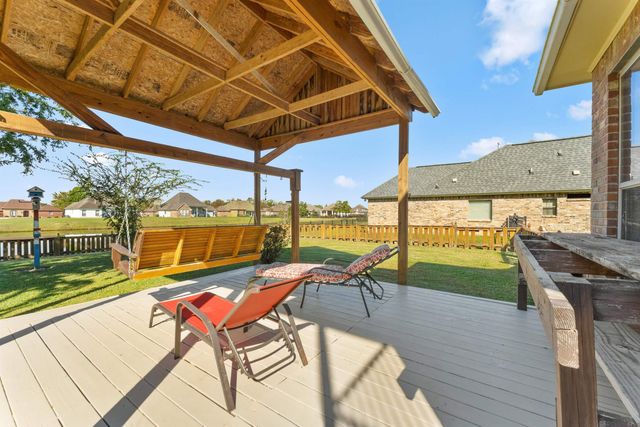 6951 Lakeland Dr, Zachary, LA 70791