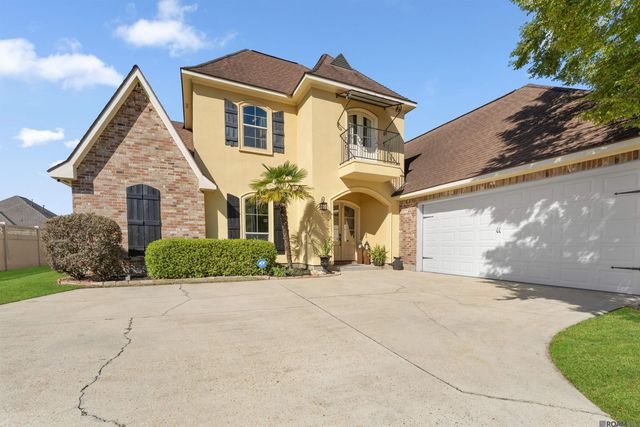 6951 Lakeland Dr, Zachary, LA 70791