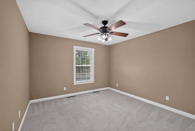 2010 SURREY CT, Columbia, MO 65203