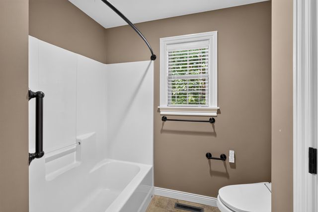 2010 SURREY CT, Columbia, MO 65203
