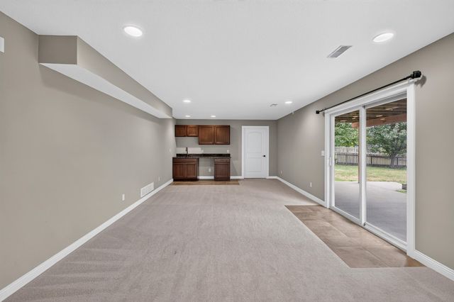2010 SURREY CT, Columbia, MO 65203