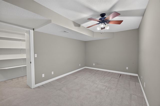 2010 SURREY CT, Columbia, MO 65203