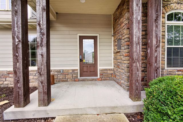 2010 SURREY CT, Columbia, MO 65203