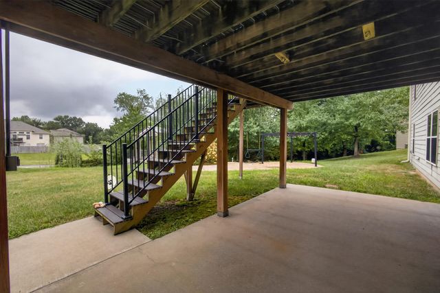 2010 SURREY CT, Columbia, MO 65203