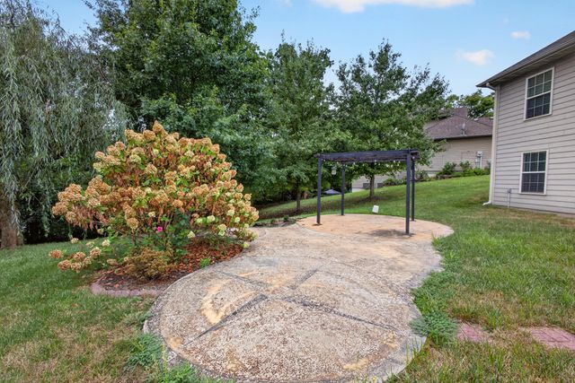2010 SURREY CT, Columbia, MO 65203