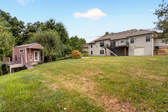 2010 SURREY CT, Columbia, MO 65203
