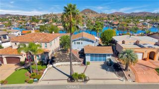 22976 Blue Bird, Canyon Lake, CA 92587