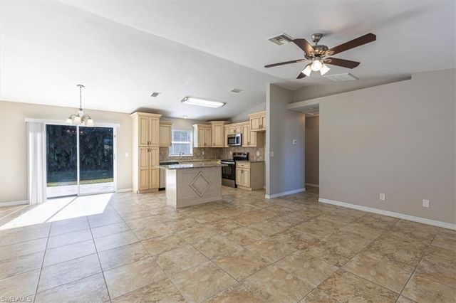 1510 SW 13th TER, Cape Coral, FL 33991